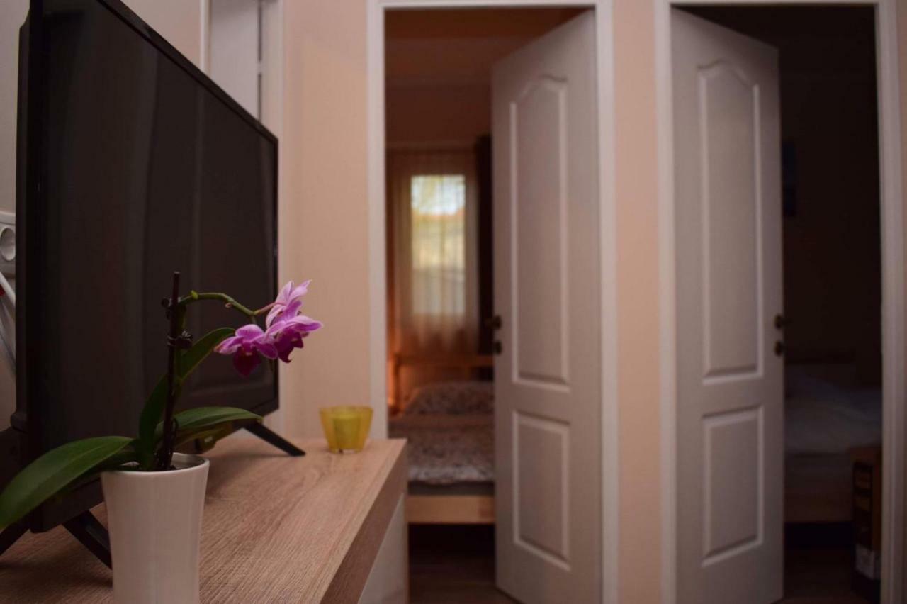 Vadszolo Apartman Balatonmariafurdo Ngoại thất bức ảnh